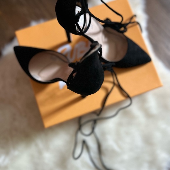 Pointed stiletto black heels - Picture 4 of 11